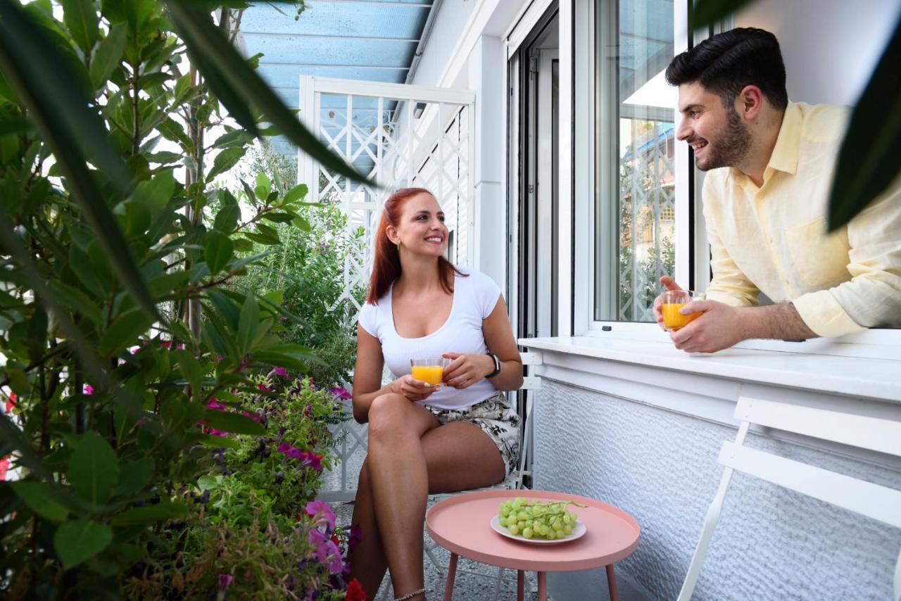 Athenian Sensations Apartments And Suites In The Heart Of Atene Esterno foto